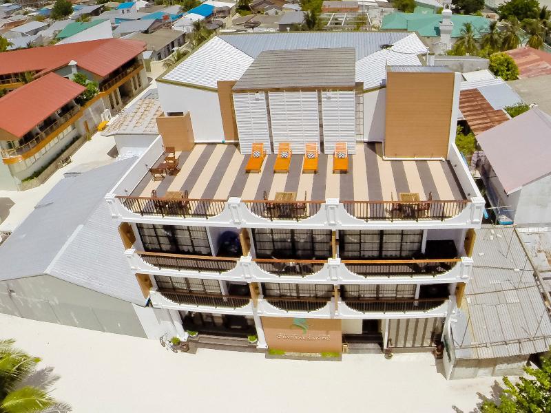 Crystal Sands Beach Hotel At Maafushi Zewnętrze zdjęcie